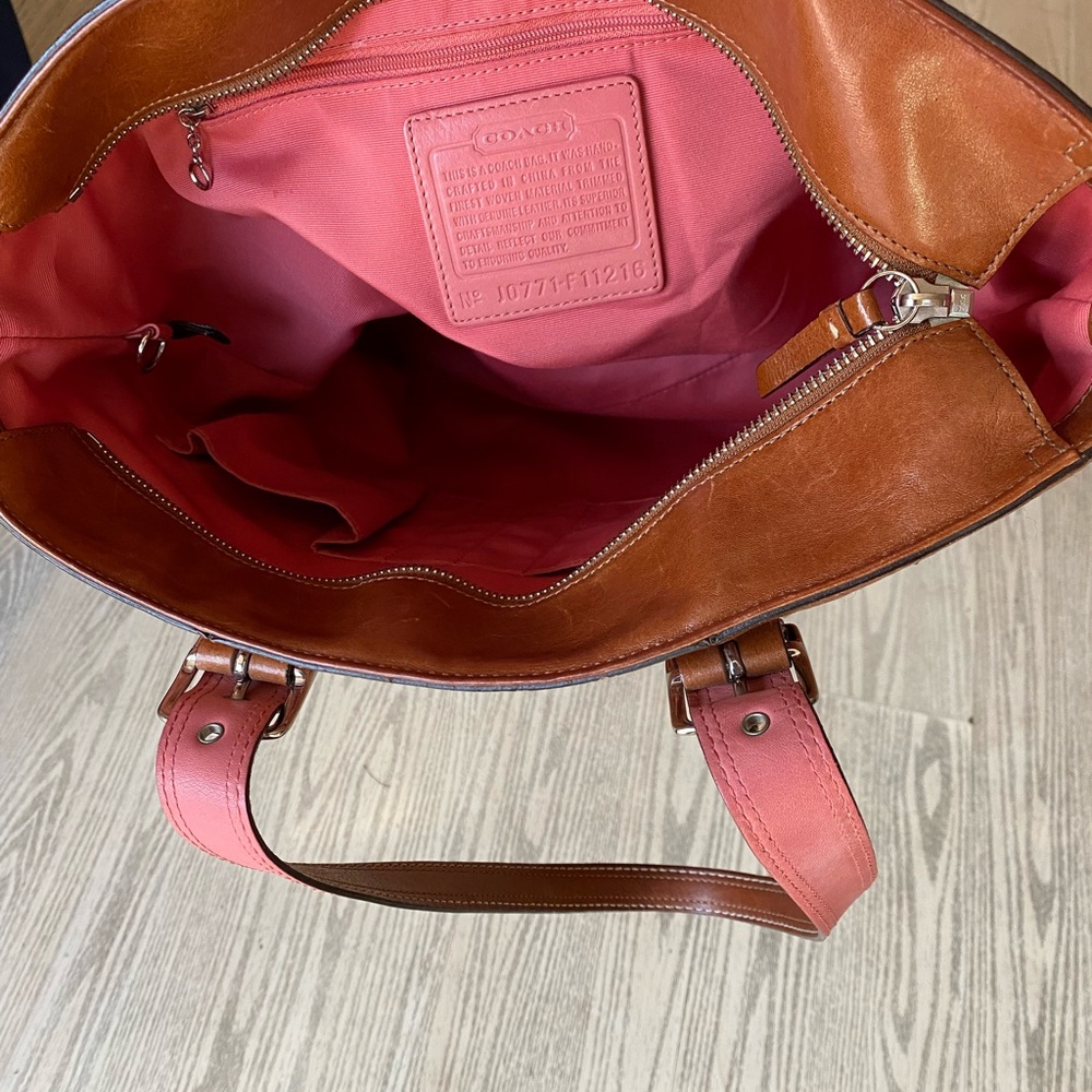 Coach Brown Tweed Tote Bag - Picture 4 of 8